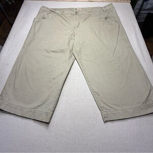 Khaki Cotton Wide-Leg Bermuda Shorts by Faded Glory - Size 24W